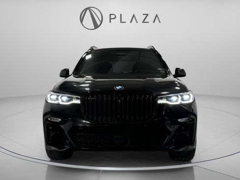 Used 2021 BMW X7 M50i image 8