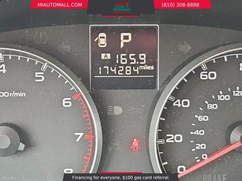 Used 2013 Subaru Outback 2.5i Premium w/ All-Weather Pkg AWD/4WD image 8