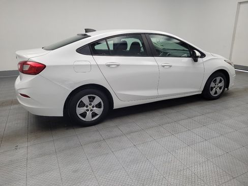 Used 2018 Chevrolet Cruze LS FWD image 10
