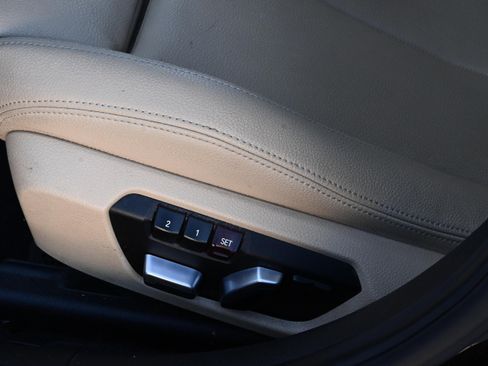 Used 2017 BMW 330i Sedan image 26