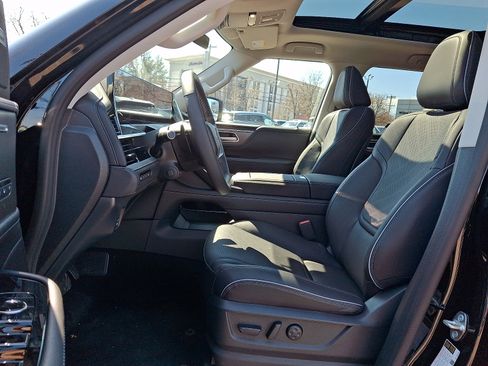 New 2026 INFINITI QX80 Luxe w/ Cargo Package image 10