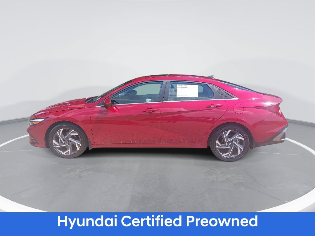 Certified 2025 Hyundai Elantra SEL FWD image 8