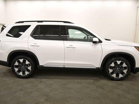 New 2026 Honda Pilot Touring image 8
