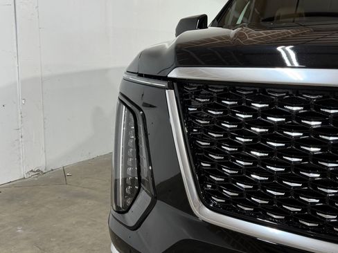New 2026 Cadillac Escalade Luxury AWD/4WD image 9