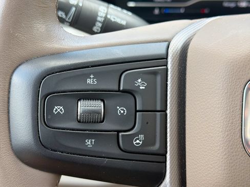 Used 2023 GMC Yukon XL Denali AWD/4WD image 26