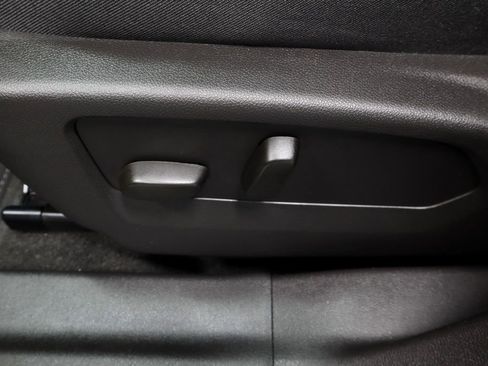 Used 2022 Buick Envision Preferred FWD image 24