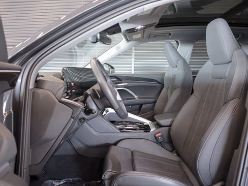 New 2025 Audi Q5 Premium Plus w/ Premium Plus AWD/4WD image 8