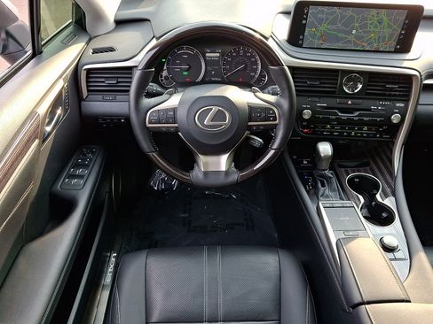 Used 2022 Lexus RX 450hL Luxury w/ Cold Area Package (CT) AWD/4WD image 11