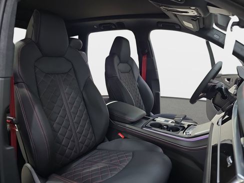New 2026 Audi SQ7 Prestige AWD/4WD image 10