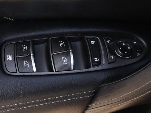 Used 2019 INFINITI QX80 Luxe image 17