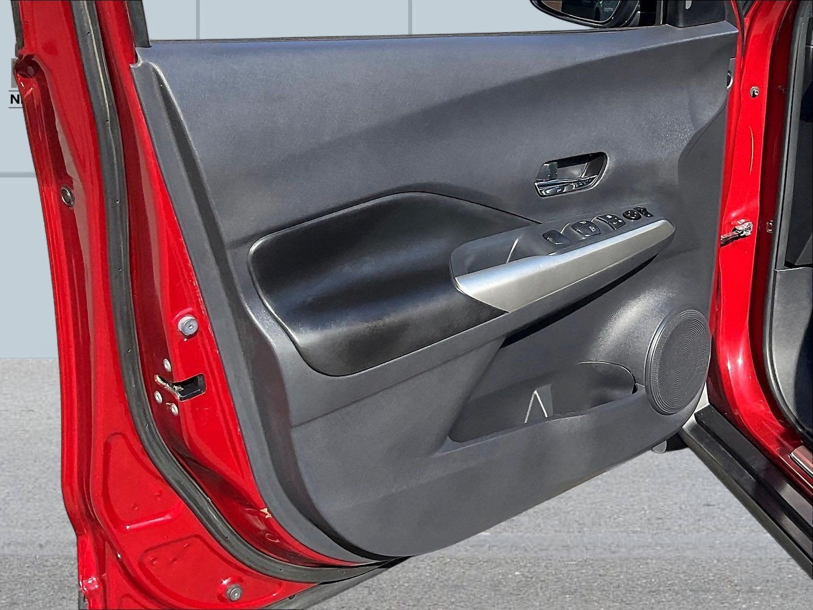 Certified 2019 Nissan Kicks SR w/ SR Premium Package FWD image 22