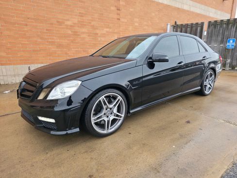 Used 2011 Mercedes-Benz E 63 AMG Sedan image 3