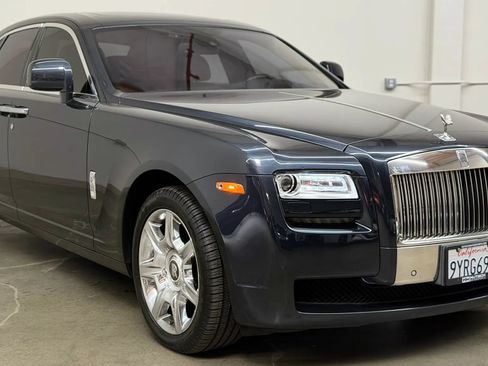 Used 2011 Rolls-Royce Ghost RWD image 3