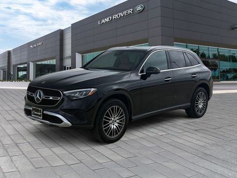 Used 2024 Mercedes-Benz GLC 300 4MATIC image 1
