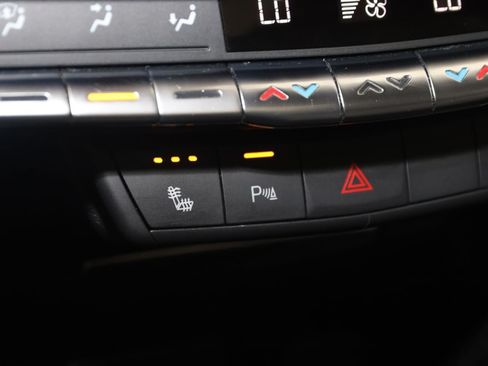 Used 2021 Cadillac XT4 Premium Luxury w/ LPO, Radiant Package AWD/4WD image 8