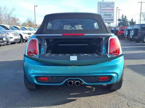 Used 2019 MINI Cooper S w/ Signature Upholstery Package image 10