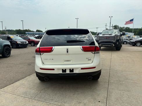 Used 2013 Lincoln MKX AWD w/ Wood Pkg image 6
