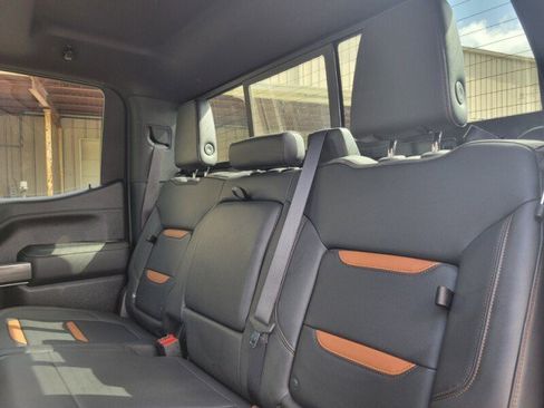 Used 2022 GMC Sierra 1500 AT4 w/ AT4 Premium Package AWD/4WD image 29