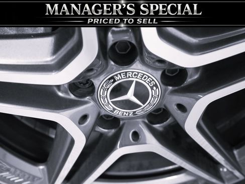 Used 2022 Mercedes-Benz GLB 250 4MATIC image 8