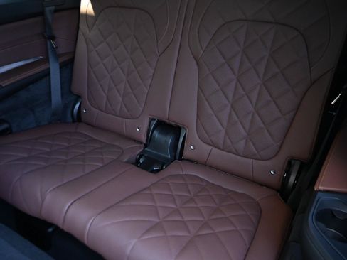 Used 2026 BMW X7 M60i AWD/4WD image 11