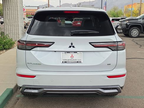 New 2026 Mitsubishi Outlander SE FWD image 6