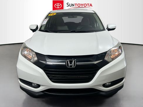 Used 2018 Honda HR-V EX image 10