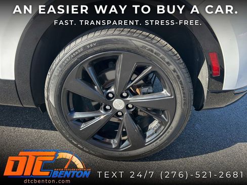 Used 2021 Buick Envision Essence w/ Technology Package I AWD/4WD image 33