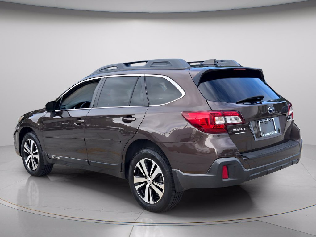 Used 2019 Subaru Outback 2.5i Limited AWD/4WD image 4