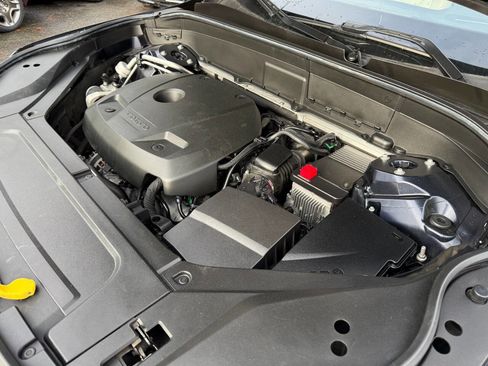 Used 2016 Volvo XC90 T6 Momentum w/ Momentum Plus Package image 14