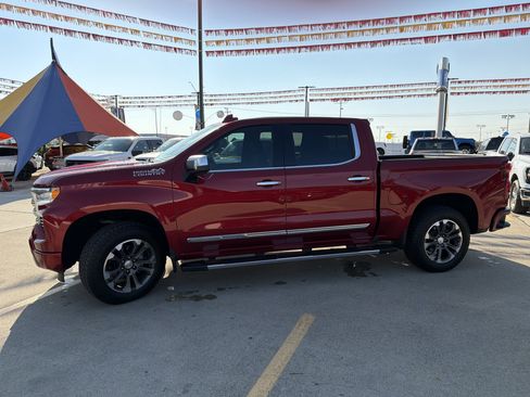 Used 2023 Chevrolet Silverado 1500 High Country w/ Technology Package AWD/4WD image 13