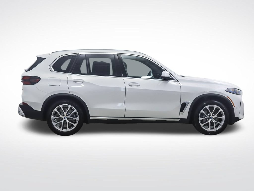 Used 2026 BMW X5 xDrive50e AWD/4WD image 6