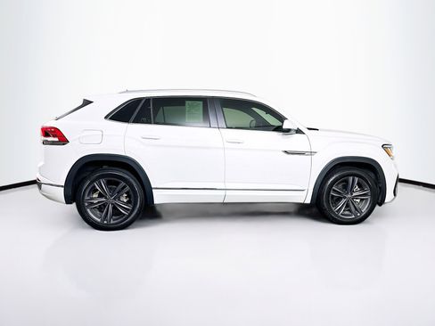 Used 2021 Volkswagen Atlas Cross Sport SE image 10