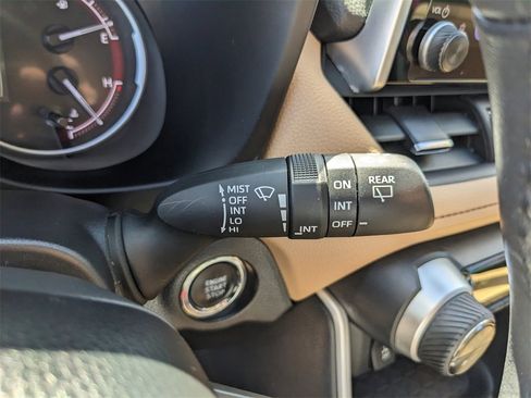 Used 2024 Toyota RAV4 XLE Premium image 33