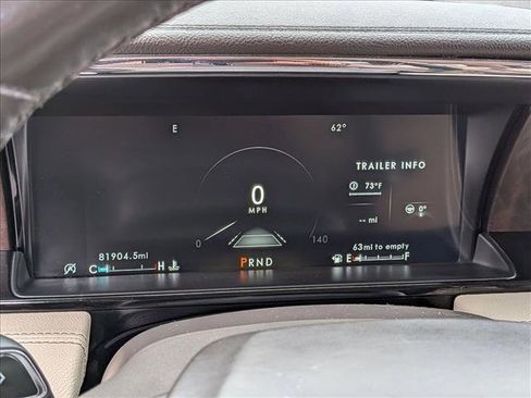 Used 2020 Lincoln Navigator Reserve image 11