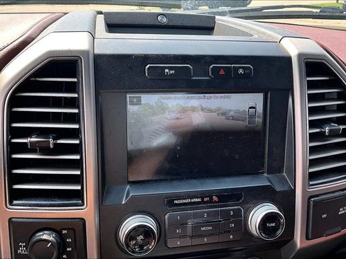 Used 2018 Ford F150 Platinum AWD/4WD image 20