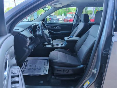 Used 2018 Chevrolet Traverse LT FWD image 12