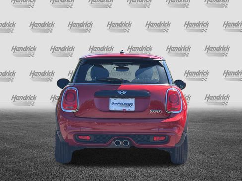 Used 2018 MINI Cooper S FWD image 6