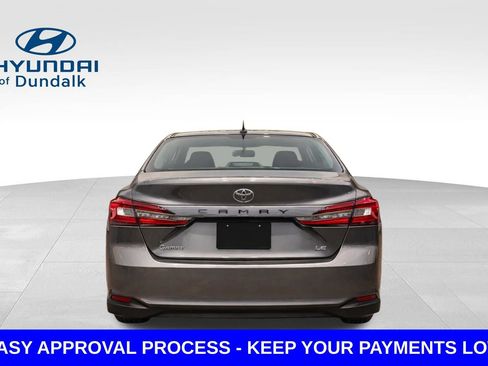 Used 2025 Toyota Camry LE image 7