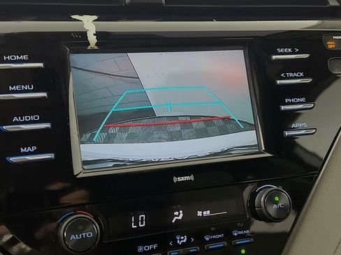 Used 2020 Toyota Camry SE FWD image 28