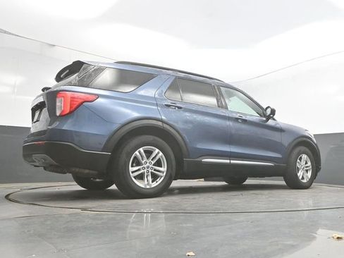 Used 2020 Ford Explorer XLT w/ Equipment Group 202A image 31
