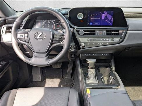 Used 2024 Lexus ES 350 w/ Premium Package image 17