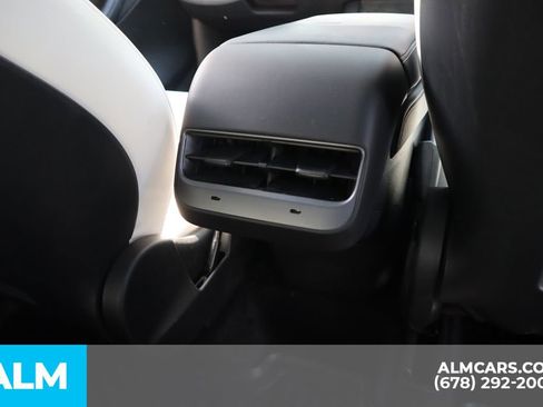 Used 2023 Tesla Model Y Long Range image 25