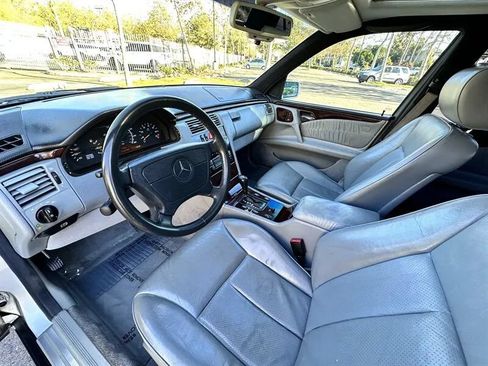 Used 1997 Mercedes-Benz E 320 Sedan image 30