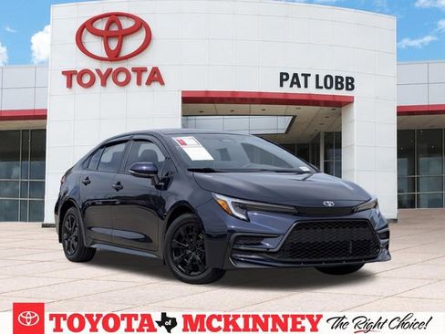Used 2025 Toyota Corolla XSE FWD image 1