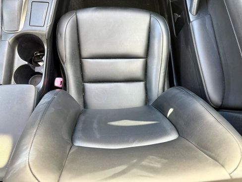 Used 2014 Lexus CT 200h FWD image 31