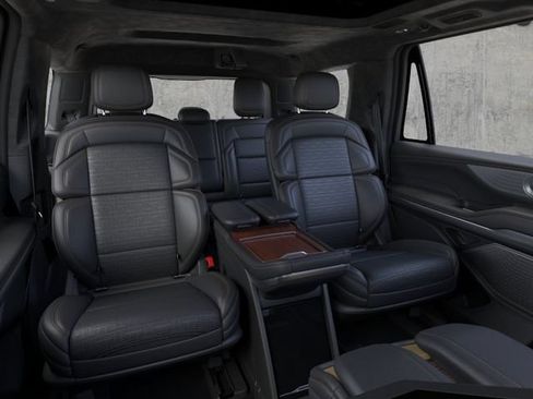 New 2026 Lincoln Navigator Black Label AWD/4WD image 11
