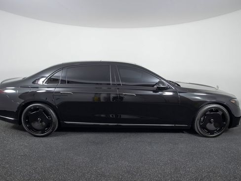 Used 2024 Mercedes-Benz Maybach S 580 4MATIC image 21