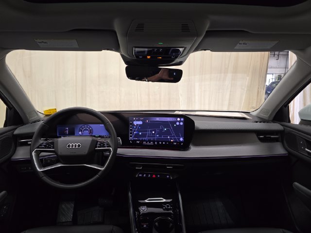 Certified 2026 Audi Q3 quattro 2.0T AWD/4WD image 28