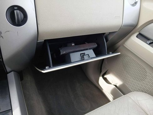 Used 2011 Ford Expedition Limited image 20