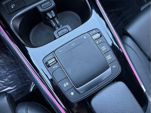 Used 2021 Mercedes-Benz GLA 250 image 29